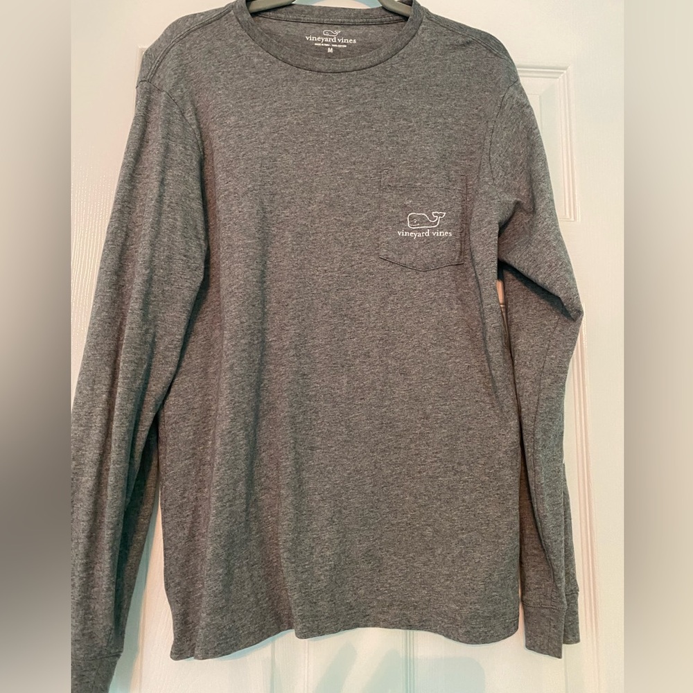 Vineyard Vines mens long sleeve size M gray